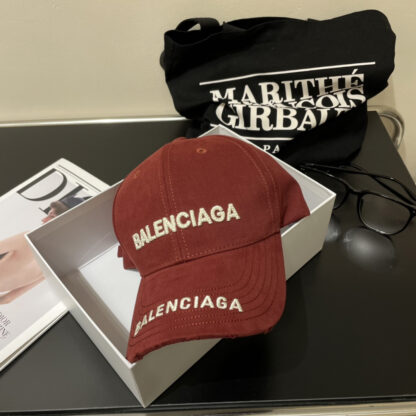 Balenciaga simple and stylish couple baseball cap - Image 8