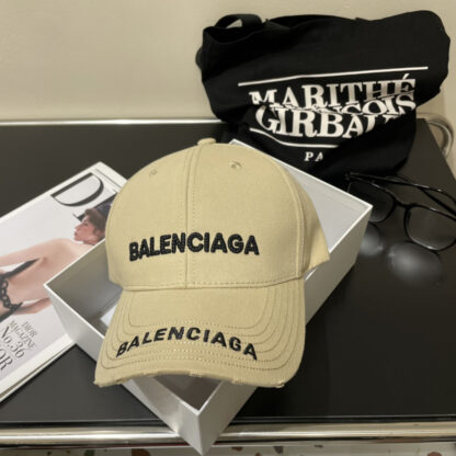Balenciaga simple and stylish couple baseball cap - Image 8