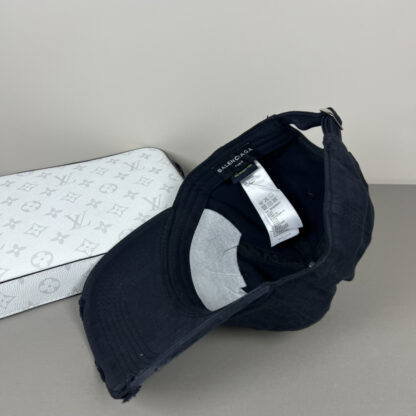 Balenciaga classic quote embroidered couple baseball cap - Image 8