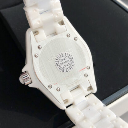 Chanel stylish ladies watch - Image 9