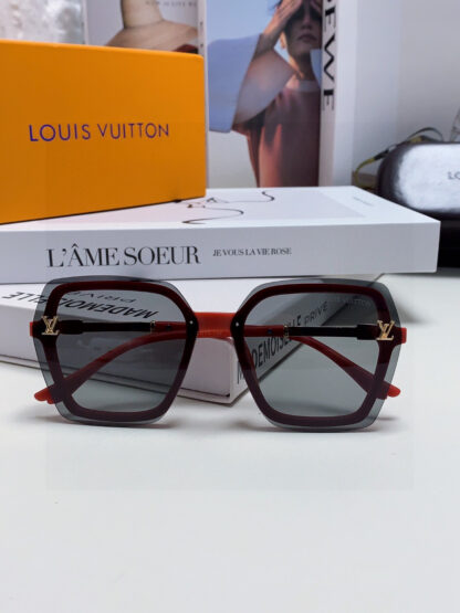 LOUIS VUITTON Fashion Sunglasses - Image 9