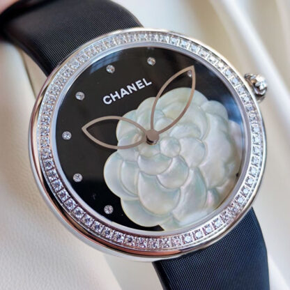 Chanel High Jewelry Watches - Image 9