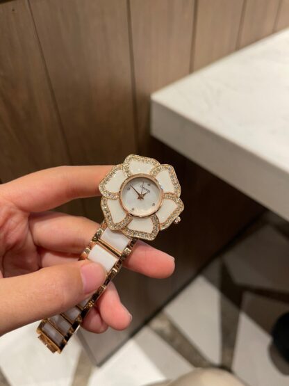 Chanel Petal Diamond Ring Temperament Women's Watch - Image 9
