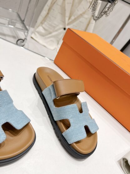Hermes brown blue spring and summer new leather slippers - Image 8