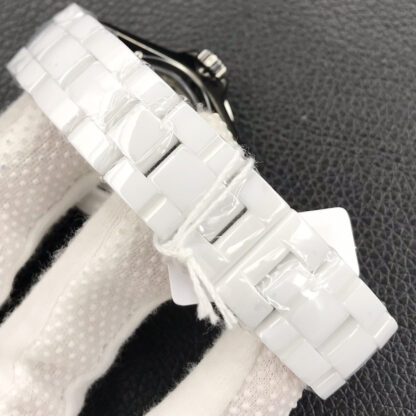 Chanel stylish simple classic watch - Image 9