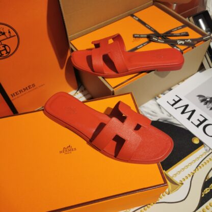 Hermès red and orange palm print cowhide handmade slippers - Image 8