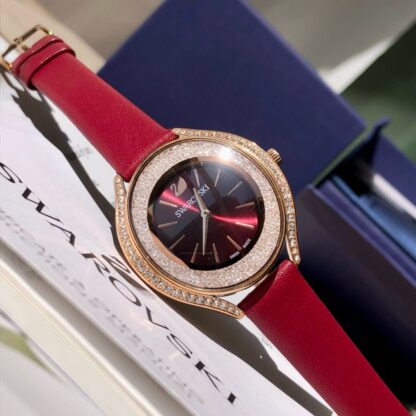 Swarovski's ultimate elegant watch - Image 8