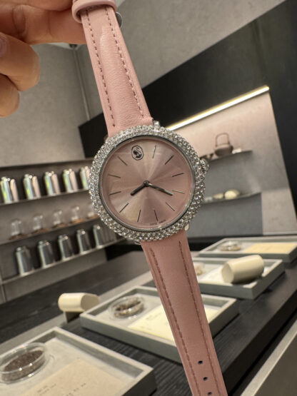 Swarovski ladies quartz watch - Image 8