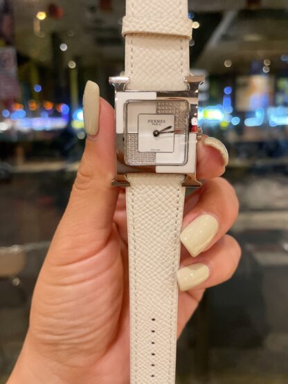 Hermes personalized elegant diamond fashion watch - Image 8