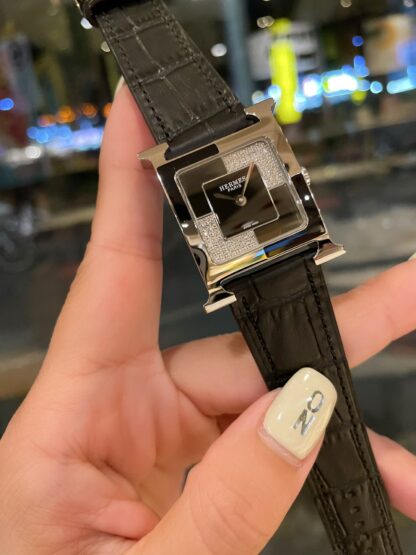 Hermes personalized elegant diamond fashion watch - Image 7