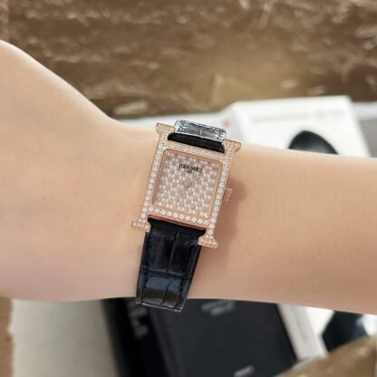 Hermes Starry Dial Exquisite Watch - Image 8