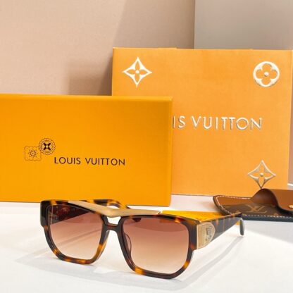 LOUIS VUITTON Fashion Sunglasses - Image 9