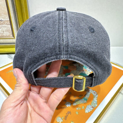 Celine new classic casual fashion baseball cap - Image 8