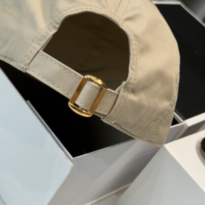 Celine exquisite baseball cap - Image 8