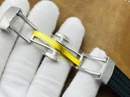 Patek Philippe Aquanaut Ladies Quartz Watch - Image 8