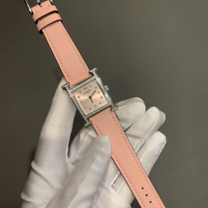 Hermes Sakura Pink Fashionable and Exquisite Watch - Image 6