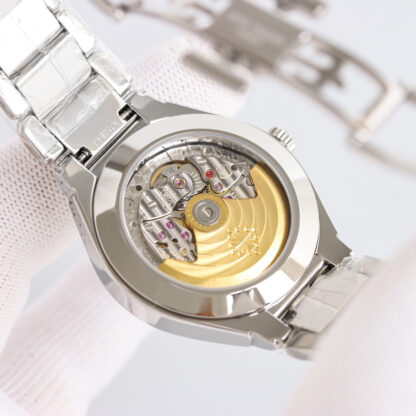 Patek Philippe twenty4 series 7300 watch - Image 8