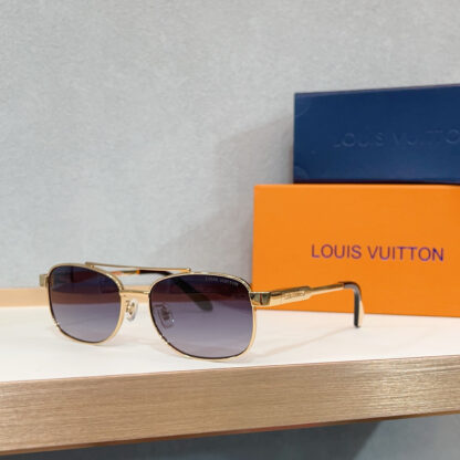 LOUIS VUITTON Fashion Sunglasses - Image 10