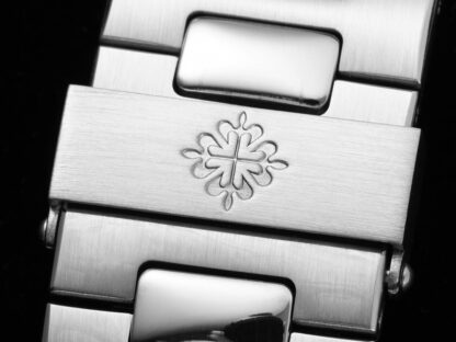 Patek Philippe Nautilus 5711 Diamond Limited Edition - Image 8