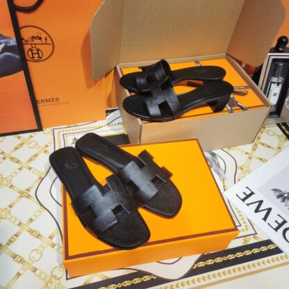 Hermès Palm Print Black Leather Slippers - Image 8