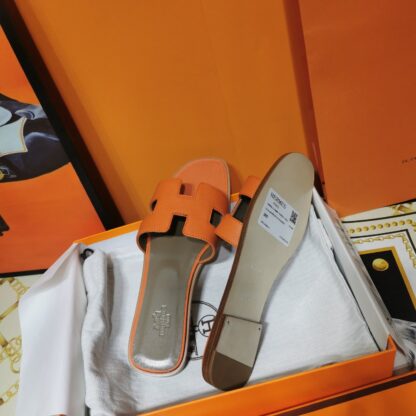 Hermès Palm Pattern Orange Leather Slippers - Image 8