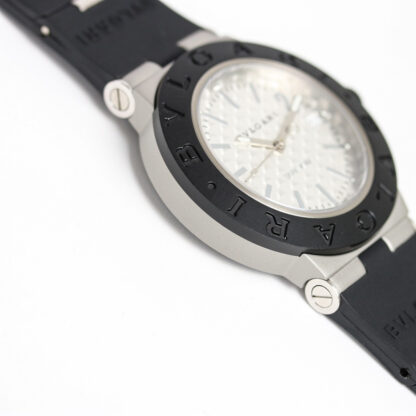 Bulgari ultra-thin three-dimensional watch - Image 8