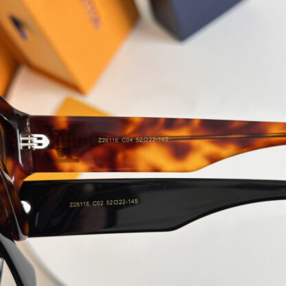 LOUIS VUITTON Fashion Sunglasses - Image 9