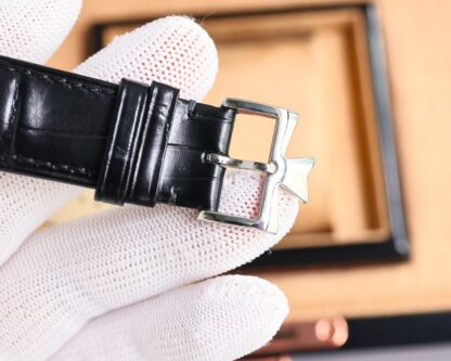 Vacheron Constantin exquisite and elegant watch - Image 8