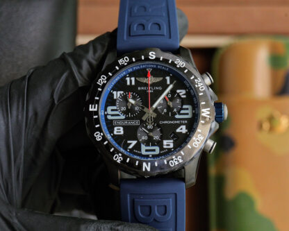 Breitling's ideal luxury sports watch - Image 8