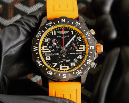 Breitling's ideal luxury sports watch - Image 8