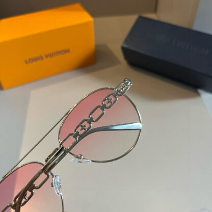 LOUIS VUITTON Fashion Sunglasses - Image 10