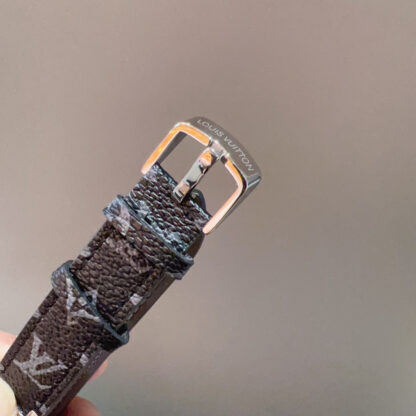 Louis Vuitton cowhide watch - Image 8