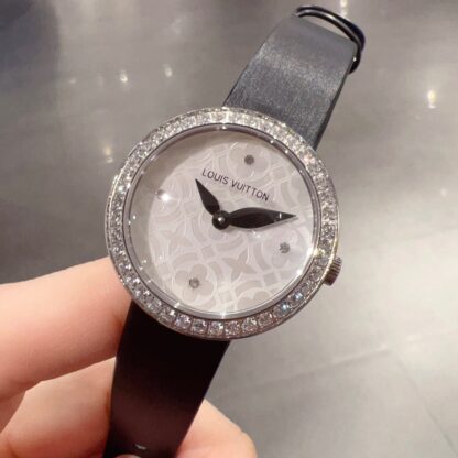 Louis Vuitton cowhide watch - Image 8