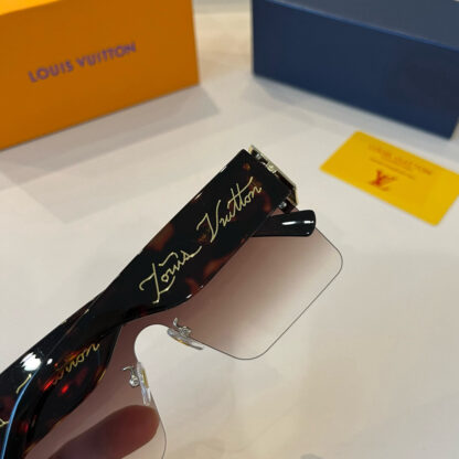 LOUIS VUITTON Fashion Sunglasses - Image 9