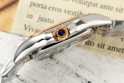 Cartier Cheetah Series Charming Mature Watch - Image 7