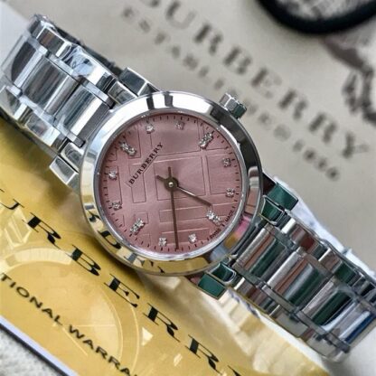 Burberry Exquisite Elegant Fashion Quartz Women's Watch - Image 8