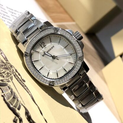 Burberry Quartz Women's Watch - Image 8