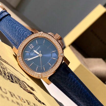Burberry Quartz Women's Watch - Image 8