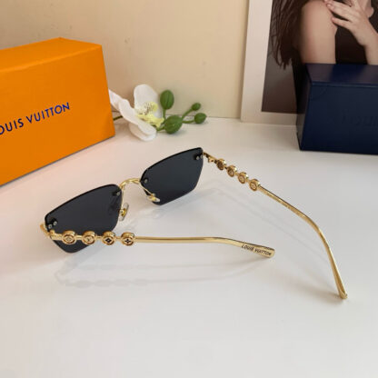LOUIS VUITTON Fashion Sunglasses - Image 9