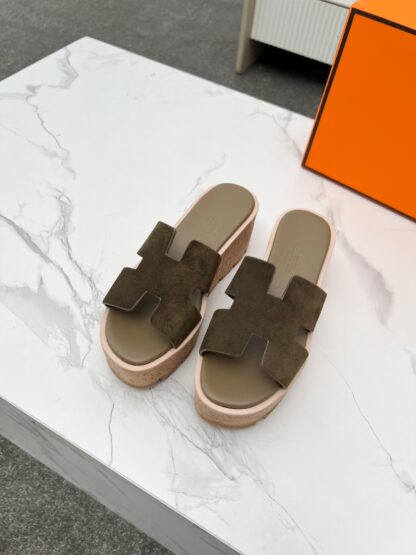 Hermès early spring new dark green pure handmade thick-soled platform slippers - Image 7
