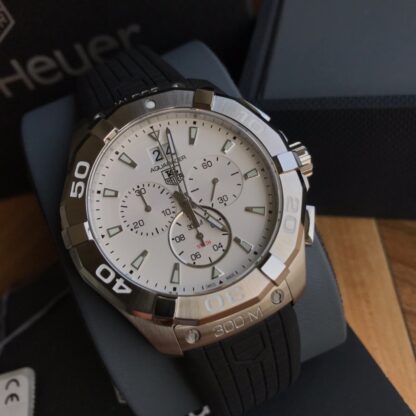 TAGHeuer Aquaracer Series Quartz Chronograph Men's Watch - Image 5