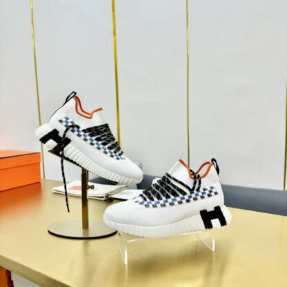Hermès Spring and Summer Classic Couples British Style White, Black and Orange Colorblock Sports Casual Shoes - Image 8