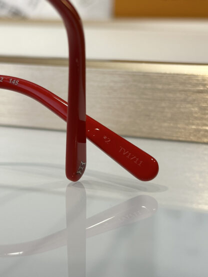 LOUIS VUITTON Fashion Sunglasses - Image 9