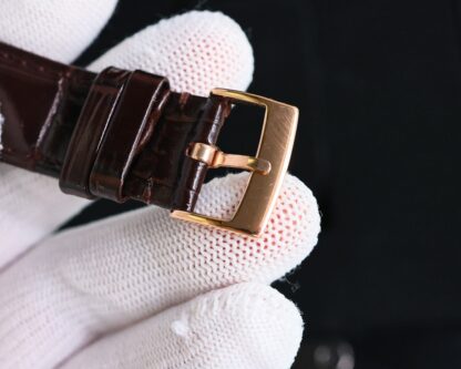 Piaget's elegant and dazzling high-end mechanical watch - Image 8
