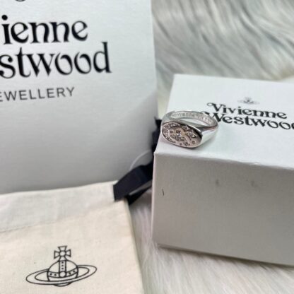 Vivienne Westwood DORINA moon and star ring - Image 8