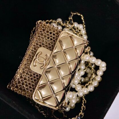 Chanel popular bags and necklaces - Image 9