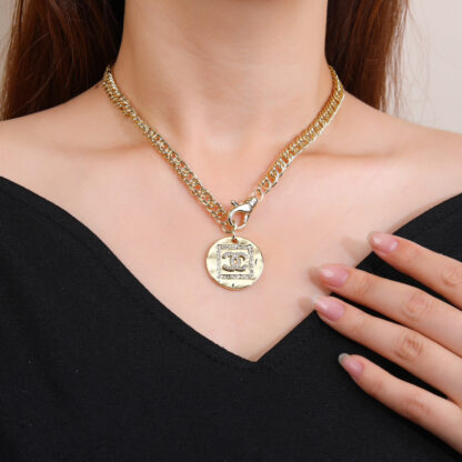 Chanel exquisite pendant fashion necklace - Image 8