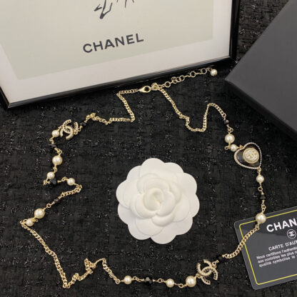 Chanel Delicate Black Heart Pearl Necklace - Image 8