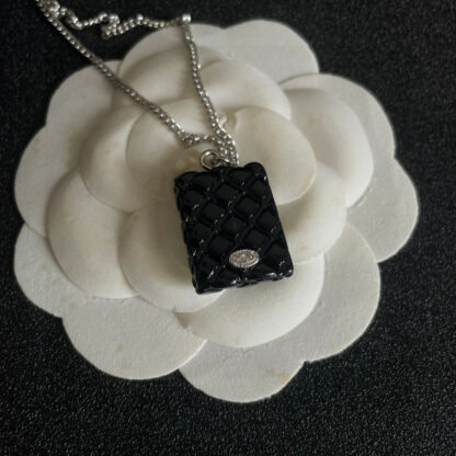 Chanel prismatic double C necklace - Image 8
