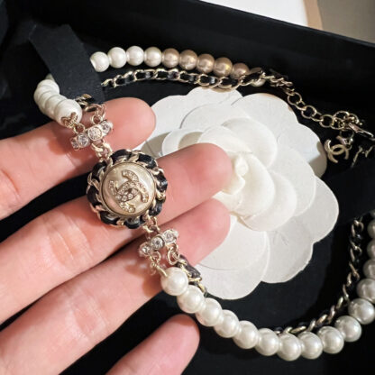 Chanel leather pearl necklace - Image 6